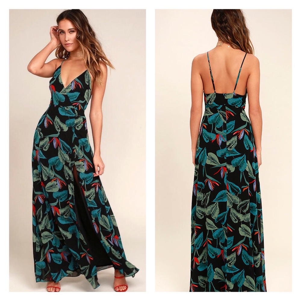 Lulus Birds of Paradise Black Floral Print Side Slit Maxi Dress size Small